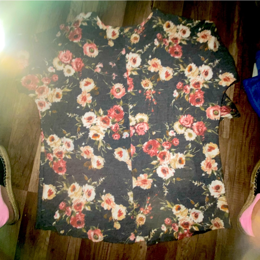 Basic plus size flower Tshirt